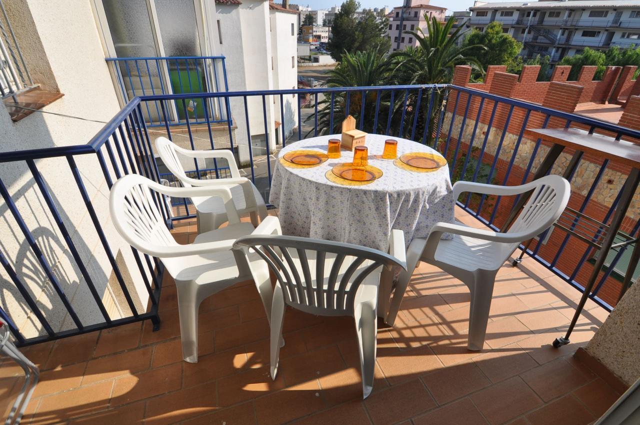 Apartament Rnet - Sol Y Playa Roses Zewnętrze zdjęcie