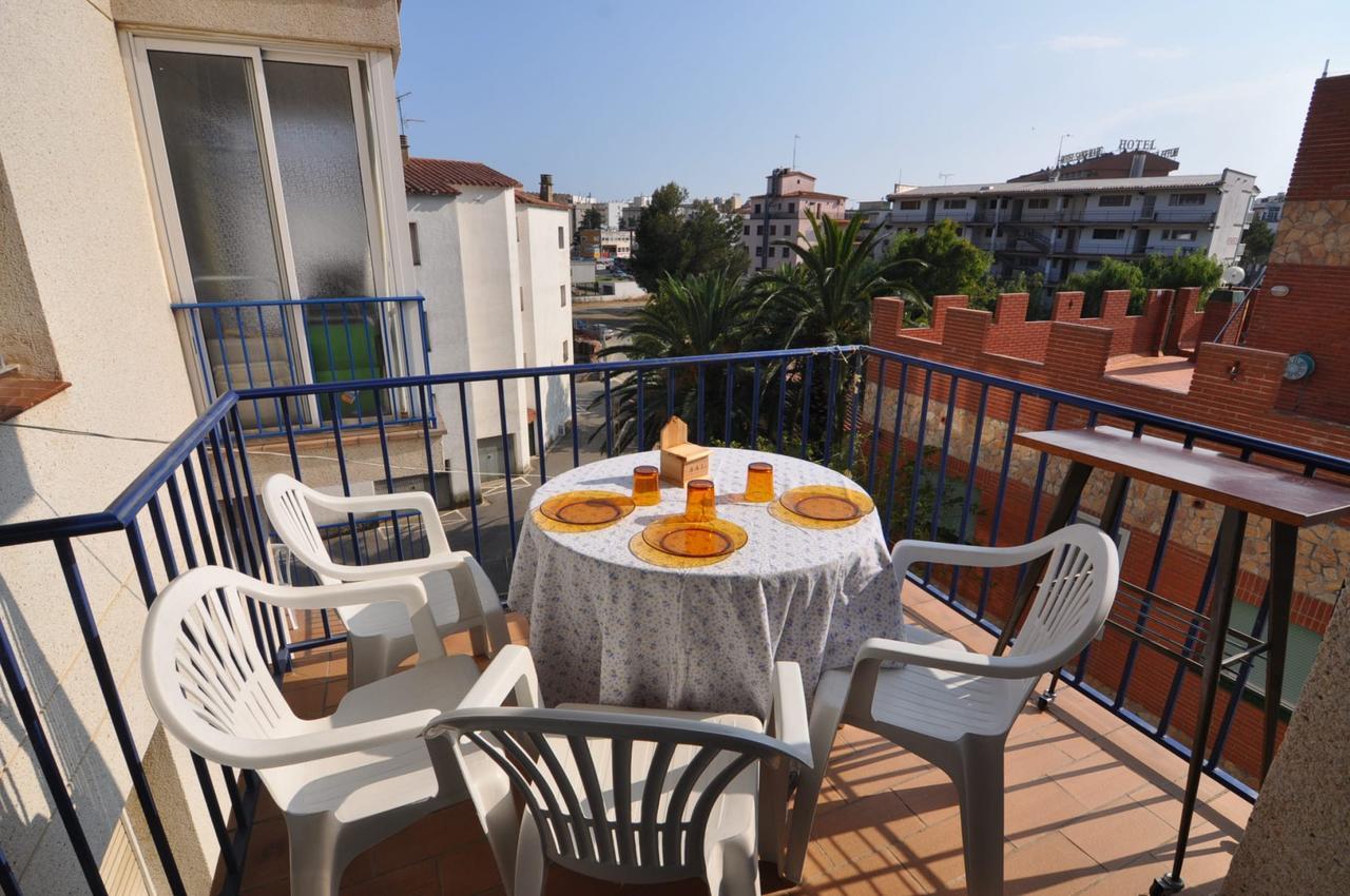 Apartament Rnet - Sol Y Playa Roses Zewnętrze zdjęcie