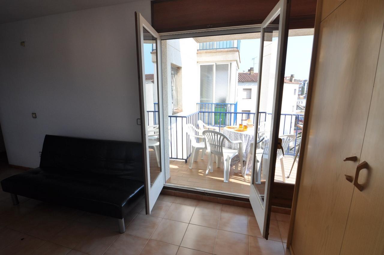 Apartament Rnet - Sol Y Playa Roses Zewnętrze zdjęcie