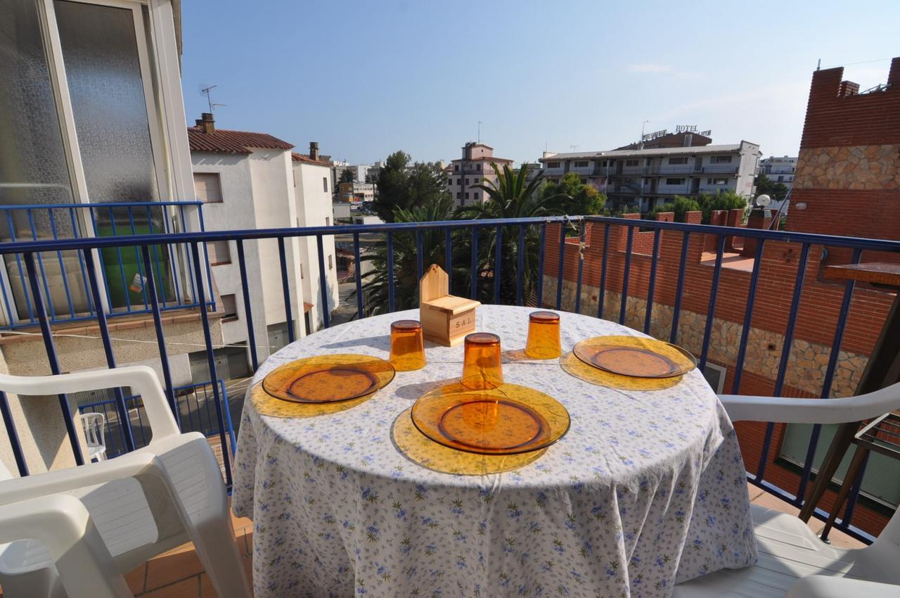 Apartament Rnet - Sol Y Playa Roses Zewnętrze zdjęcie